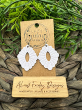 Load image into Gallery viewer, Genuine Leather Earrings - Diamond - Scallop - Lilac - Embossed - Statement Earrings - Purple - Leather