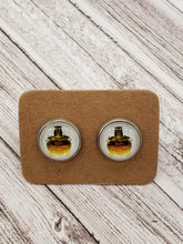 Load image into Gallery viewer, Glass Dome Halloween Studs - Halloween Earrings - Pumpkins - Stud Earrings