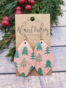 Genuine Leather Earrings - Christmas Trees - Christmas Earrings - Winter - Leaf Cut - Vintage