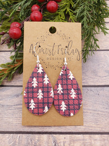 Genuine Leather Earrings - Christmas Trees - Christmas Earrings - Winter - Teardrop