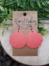 Load image into Gallery viewer, Genuine Leather Earrings - Seashell - Shell Earrings - Coral - Statement Earrings - Fringe - Summer Earrings
