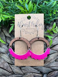 Genuine Leather Earrings - Wood Earrings - Textured Leather - Scallop - Pink - Circle Earrings - Statement Earrings - Summer Earrings