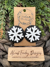 Load image into Gallery viewer, Genuine Leather Earrings - Snowflakes - Black - White - Winter Earrings - Glitter - 3D - Round
